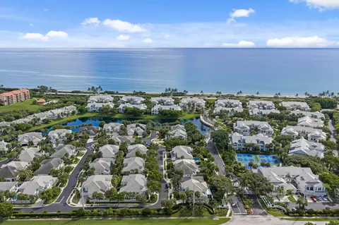 View/Area - 3071 Mainsail Cir, Jupiter, FL 33477 photo 6 of 16