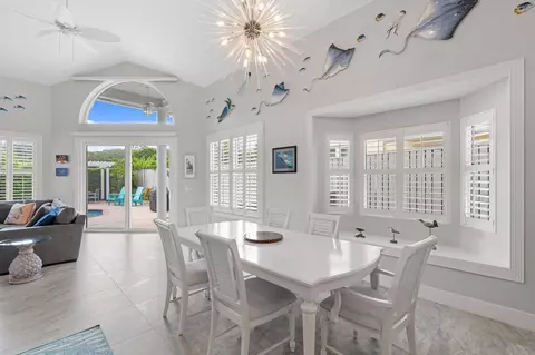 Dining - 3071 Mainsail Cir, Jupiter, FL 33477 photo 3 of 3