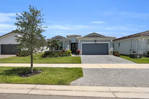 10057 SW Carnelian St, Port Saint Lucie, FL 34987