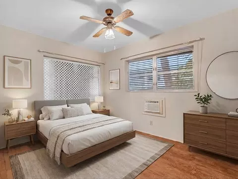 Bedroom - 702 S Riverside Dr, Pompano Beach, FL 33062 photo 3 of 8
