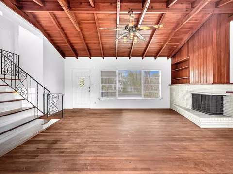 Living - 702 S Riverside Dr, Pompano Beach, FL 33062 photo 5 of 12