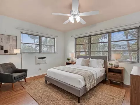 Bedroom - 702 S Riverside Dr, Pompano Beach, FL 33062 photo 5 of 8