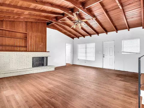 Living - 702 S Riverside Dr, Pompano Beach, FL 33062 photo 2 of 12