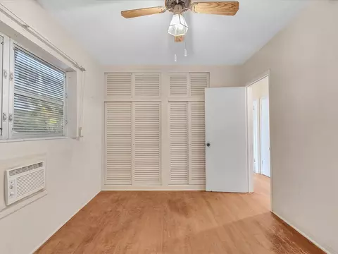 Bedroom - 702 S Riverside Dr, Pompano Beach, FL 33062 photo 8 of 8