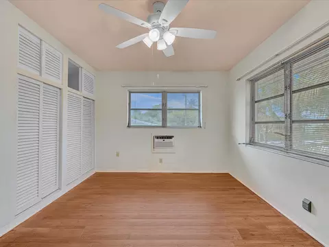 Bedroom - 702 S Riverside Dr, Pompano Beach, FL 33062 photo 6 of 8