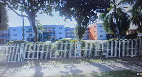 11311 SW 200th St SW #214-D, Miami, FL 33157