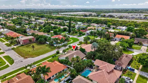 View/Area - 435 Mohawk Ln, Boca Raton, FL 33487 photo 7 of 10