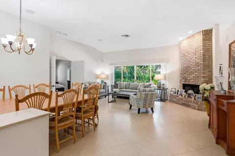 Other - 435 Mohawk Ln, Boca Raton, FL 33487 photo 5 of 8