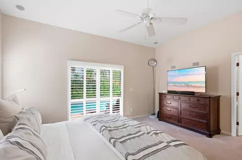 Bedroom - 435 Mohawk Ln, Boca Raton, FL 33487 photo 5 of 6
