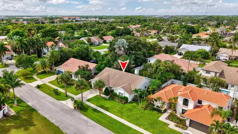 View/Area - 435 Mohawk Ln, Boca Raton, FL 33487 photo 5 of 10