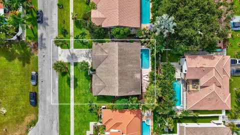 View/Area - 435 Mohawk Ln, Boca Raton, FL 33487 photo 6 of 10