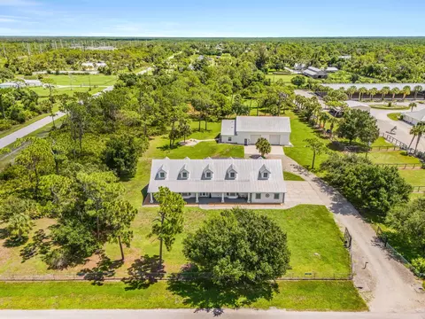 688 Palomino Trl, Englewood, FL 34223