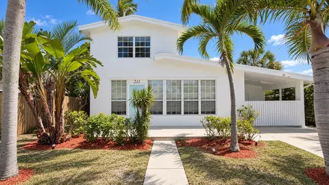 211 Dartmouth Dr, Lake Worth Beach, FL 33460