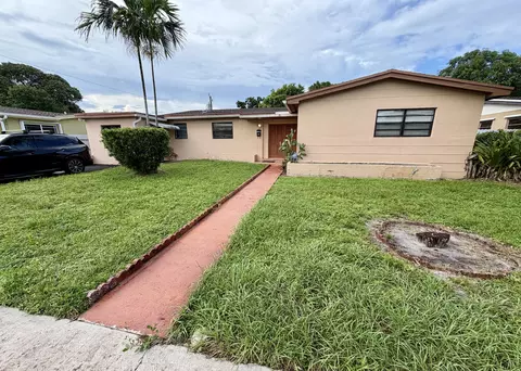 2021 NW 187th St, Miami Gardens, FL 33056