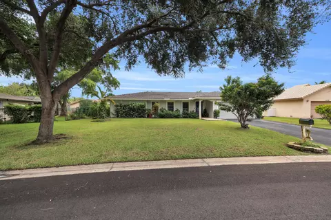 8412 NW 26th Dr, Coral Springs, FL 33065