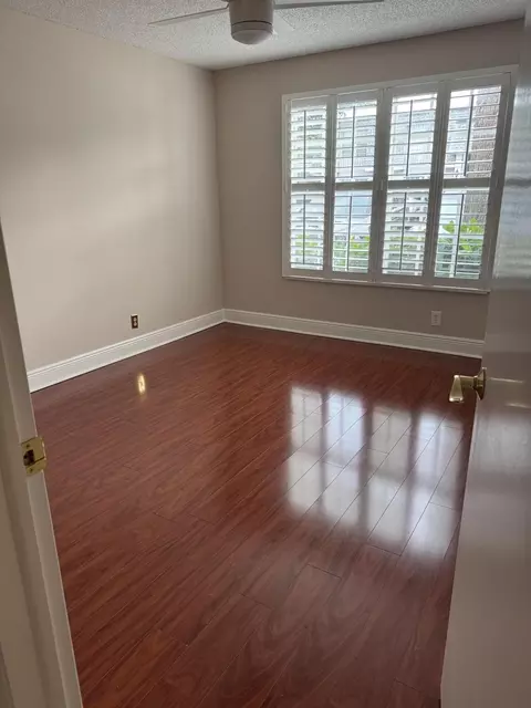 424 NW 70th Ave #121, Plantation, FL 33317