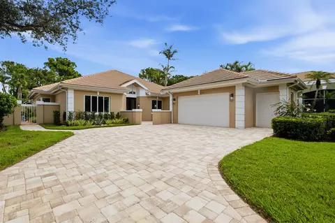 2376 SW Longwood Dr, Palm City, FL 34990