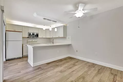 7118 71st Way, West Palm Beach, FL 33407