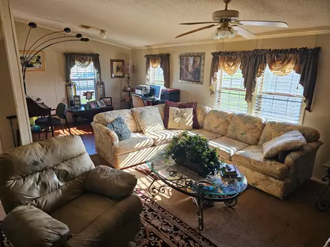 904 SW 44th Blvd, Okeechobee, FL 34974 photo 3