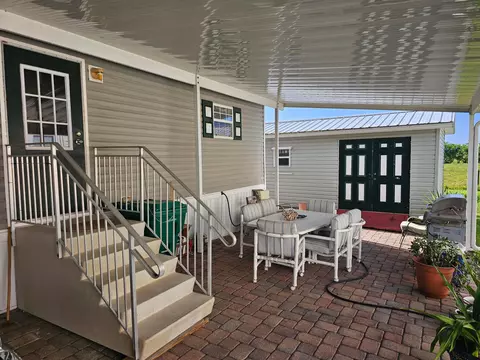904 SW 44th Blvd, Okeechobee, FL 34974 photo 2