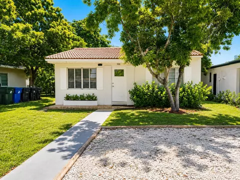 1026 NW 7th Ave, Fort Lauderdale, FL 33311