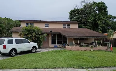 6851 SW 6th St, Pembroke Pines, FL 33023