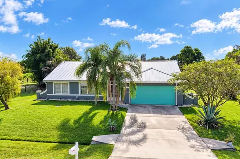 2461 SE Rock Springs Dr, Port Saint Lucie, FL 34952