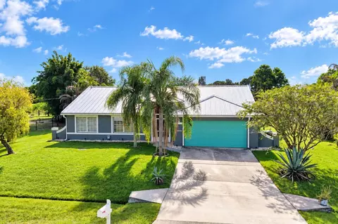 2461 SE Rock Springs Dr, Port Saint Lucie, FL 34952