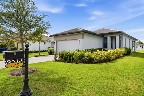 125 SE Strada Cervaro, Port Saint Lucie, FL 34952