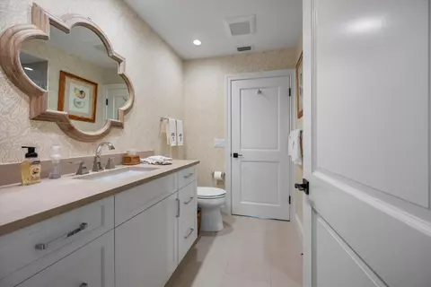 Bath - 200 Birkdale Ln, Jupiter, FL 33458 photo 6 of 7
