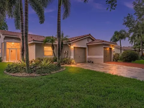 110 Sausalito Dr, Boynton Beach, FL 33436