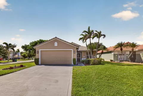 628 Stanford Ln, Port Saint Lucie, FL 34983
