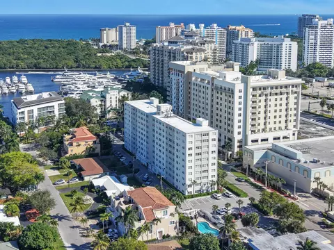2555 NE 11th St #804, Fort Lauderdale, FL 33304