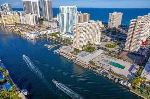1985 S Ocean Dr #6G, Hallandale Beach, FL 33009