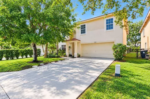 5349 Meadows Edge #5349, Lake Worth, FL 33463