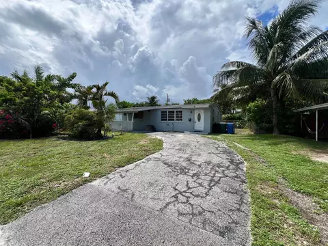 5671 NE 8th Ave, Oakland Park, FL 33334