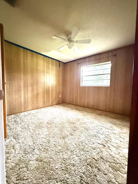 Bedroom - 275 SE 16th Ave, Okeechobee, FL 34974 photo 3 of 5