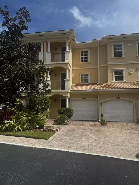 12743 SE Old Cypress Dr #7-904, Hobe Sound, FL 33455