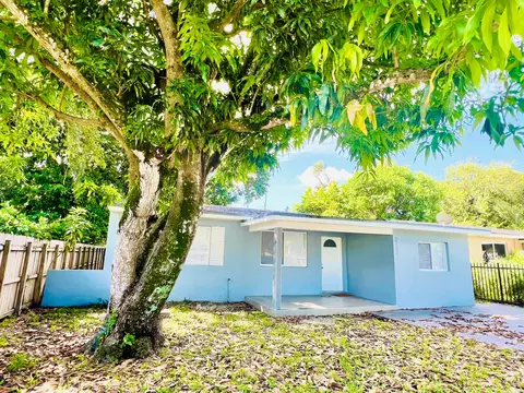 3100 NW 171st St, Miami Gardens, FL 33056