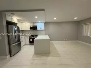 500 Village Green Cir W #215, Palm Springs, FL 33461