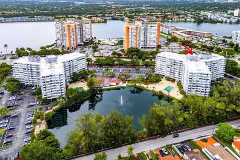 1300 NE Miami Gardens Dr #308E, Miami, FL 33179