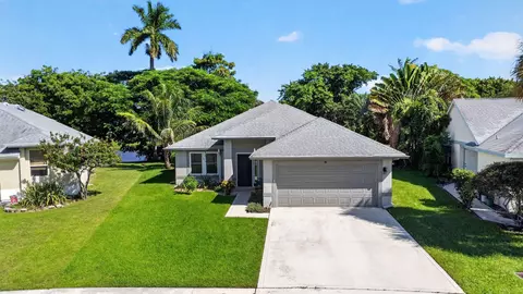 45 Heather Cove Dr, Boynton Beach, FL 33436