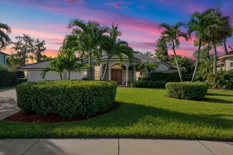15522 Cypress Park Dr, Wellington, FL 33414
