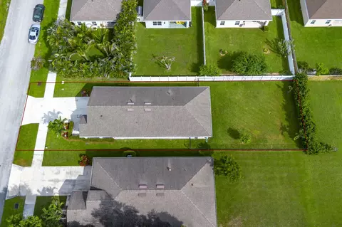 View/Area - 5557 SE Isabelita Ave, Stuart, FL 34997 photo 3 of 5