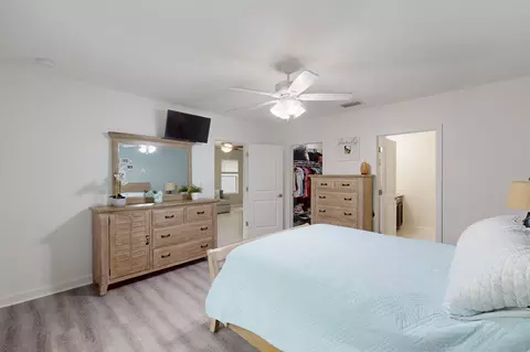 Bedroom - 5557 SE Isabelita Ave, Stuart, FL 34997 photo 3 of 8