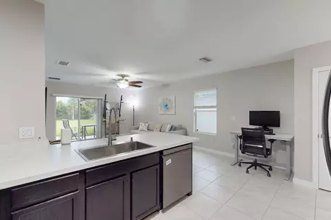 Kitchen - 5557 SE Isabelita Ave, Stuart, FL 34997 photo 5 of 7