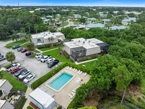 View/Area - 3190 SE Brook St, Stuart, FL 34997 photo 2 of 4