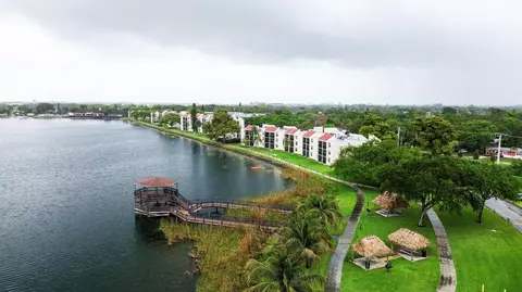 112 Lake Emerald Dr #203, Oakland Park, FL 33309