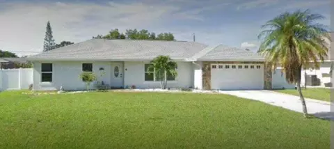1134 SE Mendoza Ave, Port Saint Lucie, FL 34952