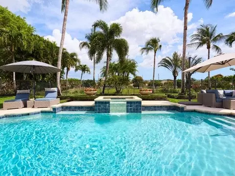 3700 Embassy Dr, West Palm Beach, FL 33401